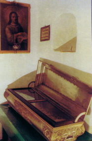 stGerontCanonarch-farCaves